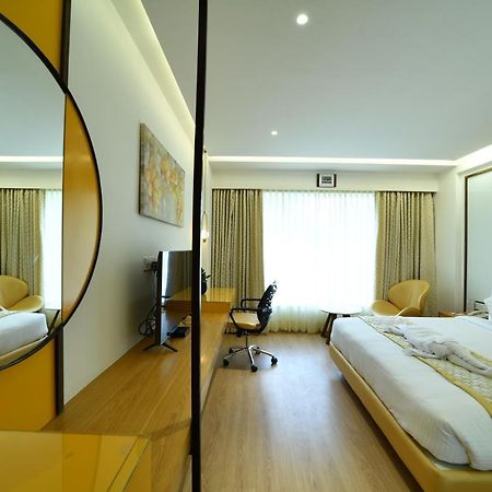 The President Hotel, Kumarapark بنغالور المظهر الخارجي الصورة